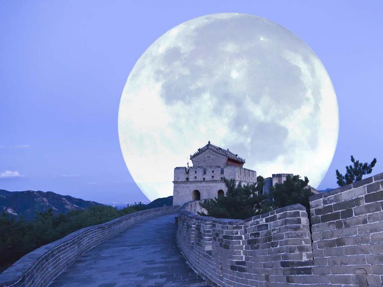 చైనా సృష్టి:  మొన్న కృత్రిమ సూర్యుడు… ఇప్పుడు కృత్రిమ చంద్రుడు…