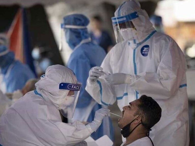 కోవిడ్‌ కలకలం.. మరో 30మంది వైద్యులకు పాజిటివ్