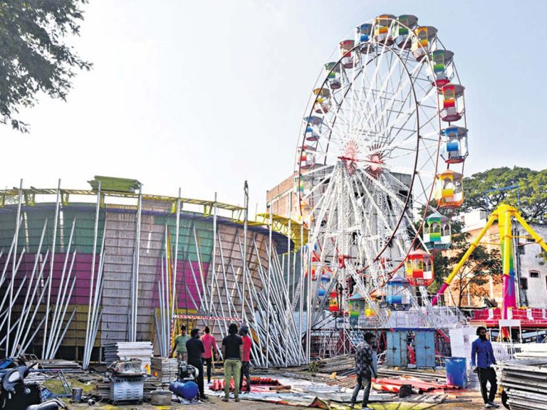 కోవిడ్ ఎఫెక్ట్‌: జ‌న‌వ‌రి 10 వ‌ర‌కు నుమాయిష్ నిలిపివేత‌…