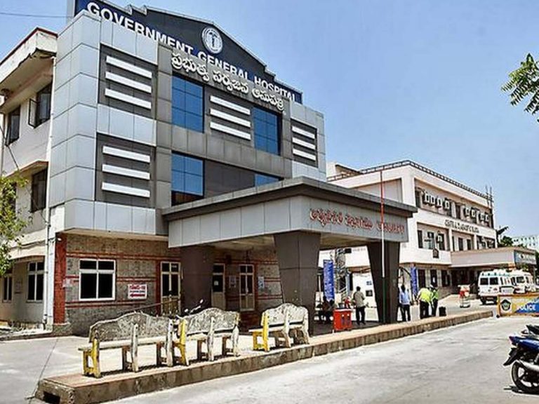 విజ‌య‌వాడ జీజీహెచ్‌లో క‌రోనా క‌ల‌క‌లం… 50 మందికి పాజిటివ్‌…