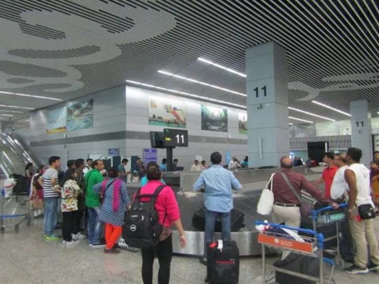 వారికి గుడ్‌న్యూస్‌.. క్వారంటైన్ నిబంధ‌న ఎత్తివేత‌