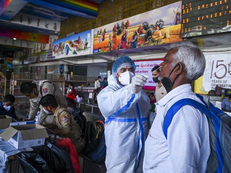 ఐఐటీ మ‌ద్రాస్ కీల‌క స‌ర్వే:  ఫిబ్ర‌వ‌రి 1 నుంచి 15 మధ్య మూడో వేవ్‌…