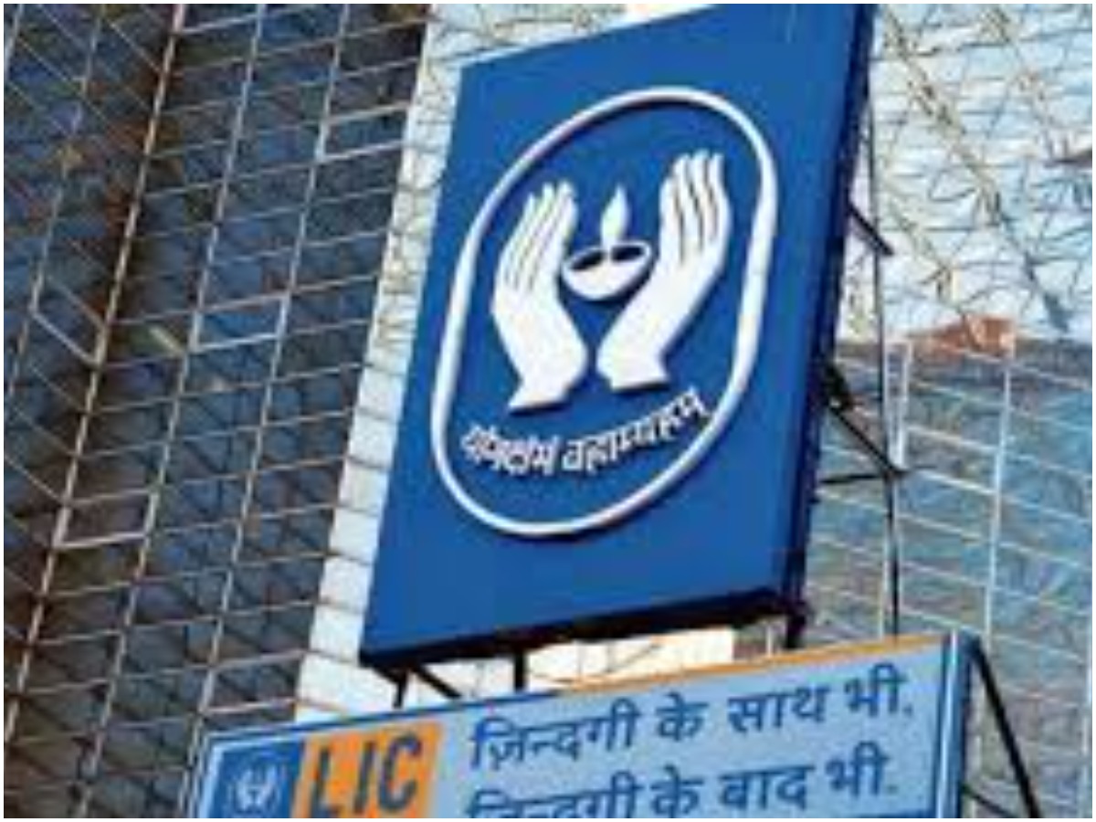 ఎల్ఐసీ కీలక నిర్ణయం.. ఆయన పదవీకాలం పొడిగింపు