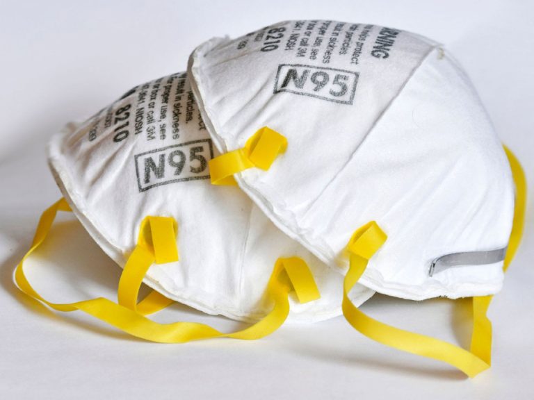 ఎన్​95 మాస్కు ఎన్నిసార్లైనా వాడొచ్చు..! కాకపోతే ఇలా చేయాలి..