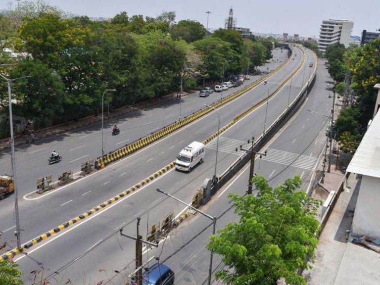 పెరుగుతున్న పాజిటివిటీ రేటు… లాక్‌డౌన్ త‌ప్ప‌దా?