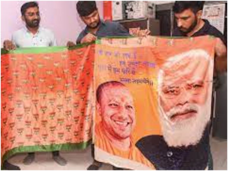 యూపీలో 3డీ ప్రింటింగ్ చీరల సందడి