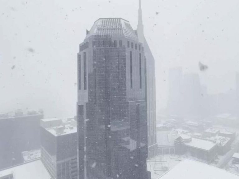 యూఎస్‌ను వ‌ణికిస్తున్న బాంబ్ సైక్లోన్‌…