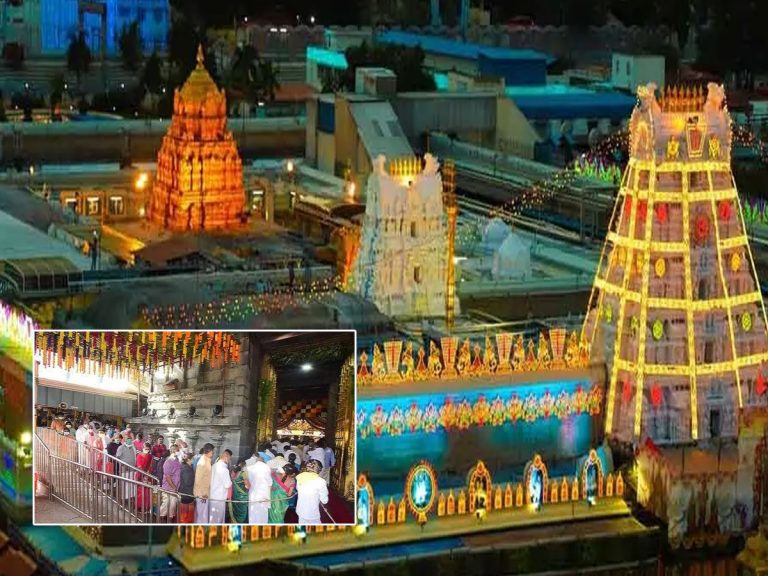 అర్ధరాత్రి నుంచే శ్రీవారి ఆలయంలో వైకుంఠ ద్వార దర్శనం