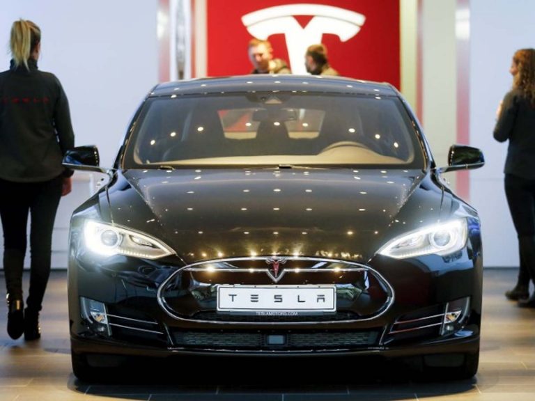 ఎల‌న్ మ‌స్క్‌కు అనుకోని చిక్కులు… టెస్లాను వెంట‌నే మూసేయండంటూ…!!