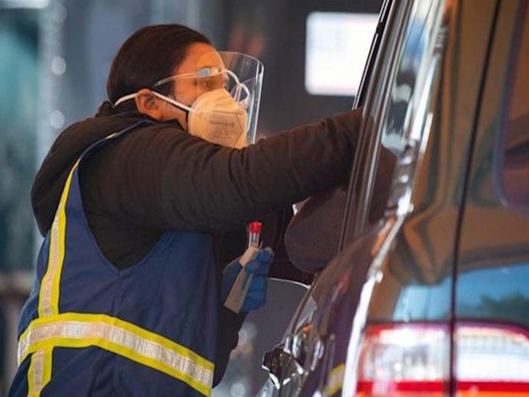 కుమారుడికి క‌రోనా పాజిటివ్ వ‌చ్చింద‌ని… ఆ త‌ల్లి…