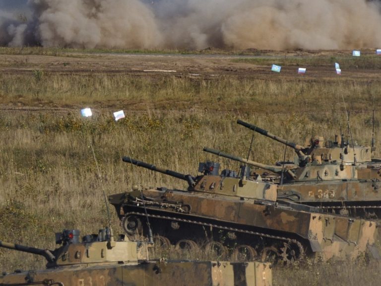 కమ్ముకుంటున్న యుద్ధమేఘాలు…ప్రపంచంలోనే మొదటిసారి…