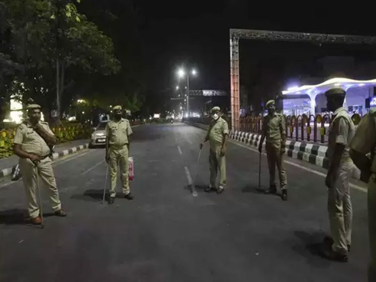 నేటి రాత్రి నుంచి కర్ఫ్యూ.. వారికి మినహాయింపు..