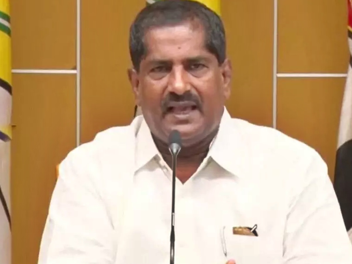 నకిలీ సర్టిఫికెట్ల వ్యవహారంలో టీడీపీ ఎమ్మెల్సీ అశోక్‌బాబుపై సీఐడీ కేసు