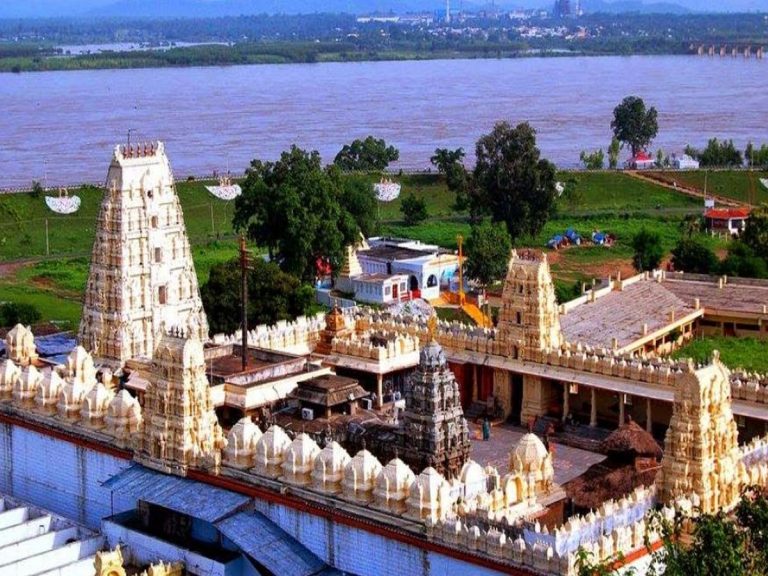 భద్రాద్రికి రావొద్దు: కలెక్టర్ కీలక ఆదేశాలు