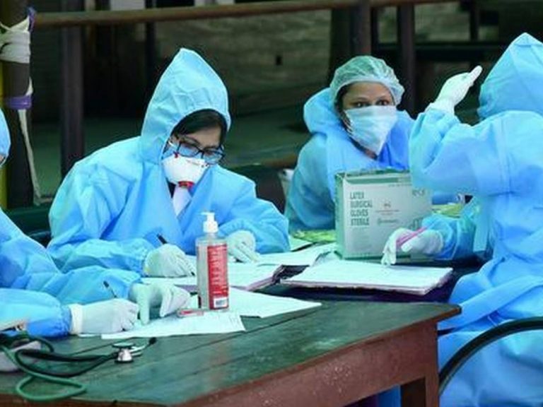 కరోనా టెర్రర్… మెడికల్ కాలేజీలో 143 మంది డాక్టర్లకు పాజిటివ్