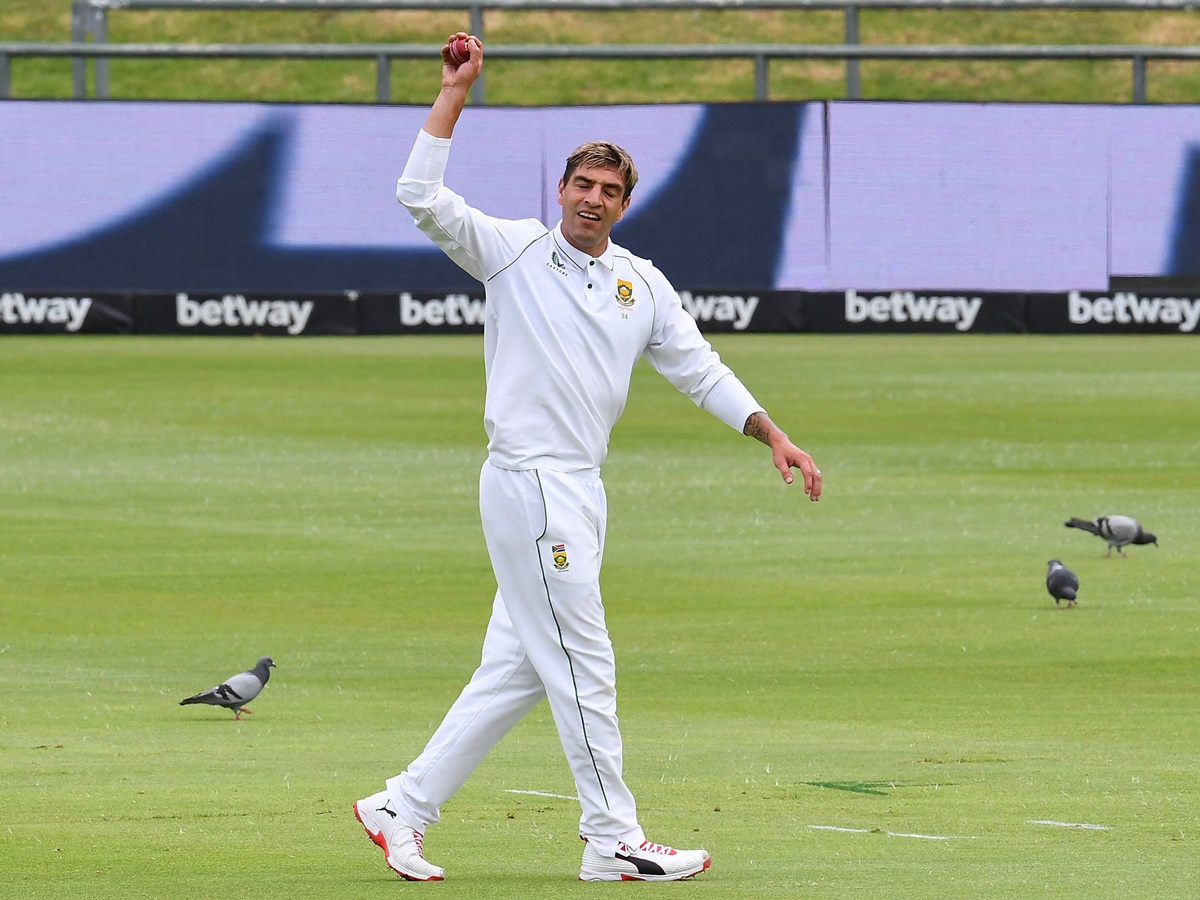 కేప్‌టౌన్ టెస్ట్… 33 పరుగులకే ఓపెనర్లు ఔట్