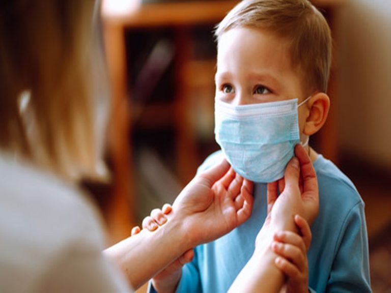 కరోనా థర్డ్ వేవ్.. చిన్నారులపైనే ఎక్కువ ప్రభావం