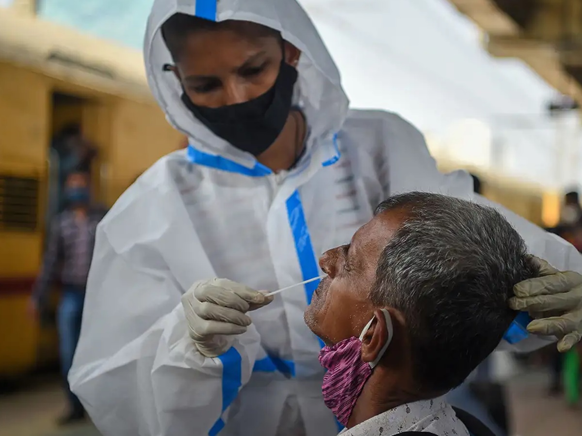 మళ్లీ పెరుగుతున్న కేసులు… భారత్‌లో కొత్తగా 37వేల మందికి పైగా కరోనా పాజిటివ్