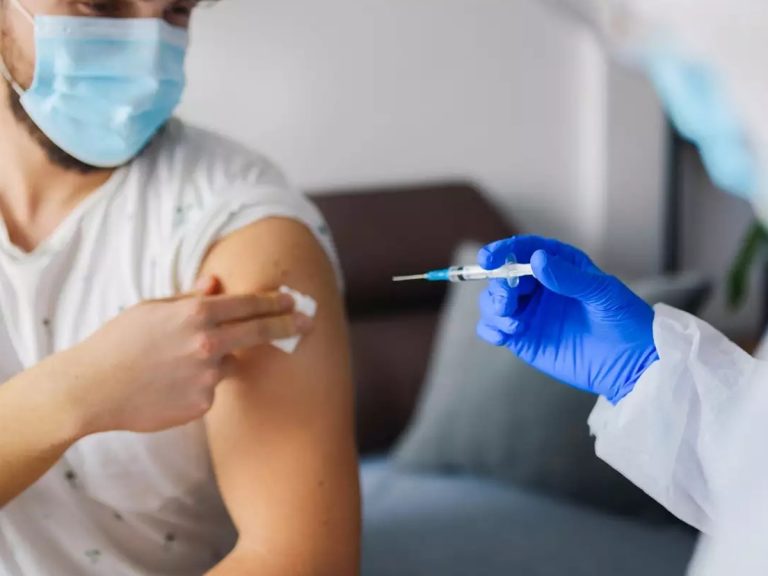 Covid Vaccination:  దేశంలో 86 శాతం మంది పెద్దలకు వ్యాక్సినేషన్ పూర్తి