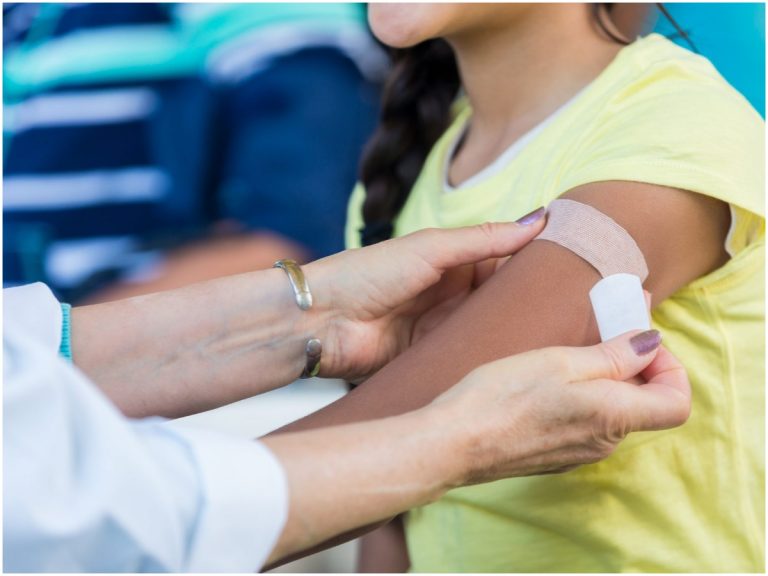 రేపటి నుంచే పిల్లలకు టీకా.. కోవిన్ యాప్ లో రిజిస్ట్రేషన్లు