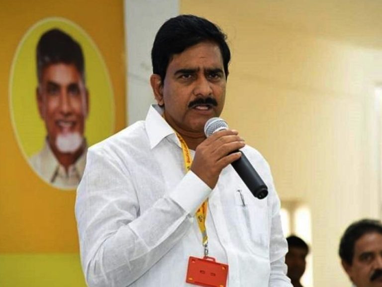 Devineni Uma : స్వార్థప్రయోజనాల కోసం పోలవరం తాకట్టు