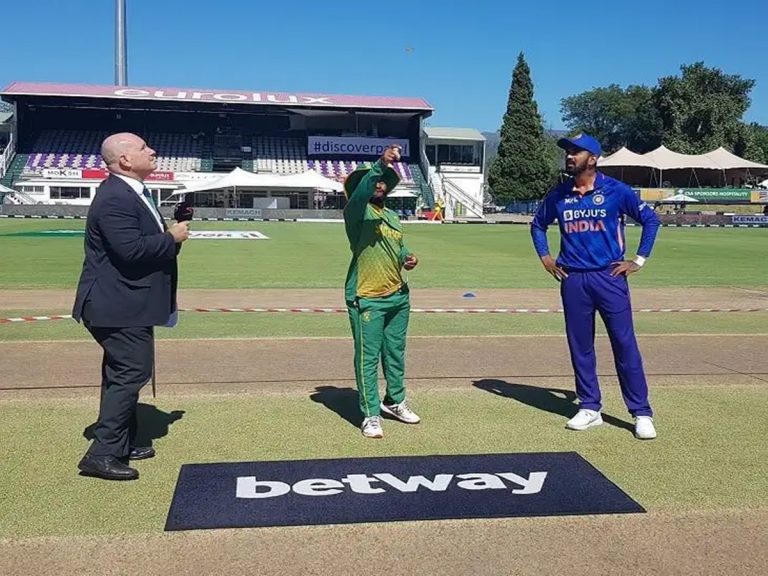 తొలి వన్డేలో టాస్ గెలిచిన దక్షిణాఫ్రికా.. భారత జట్టు ఇదే..!!