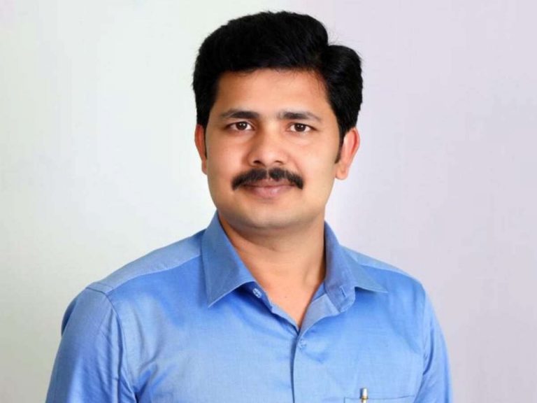 వైసీపీ ఎంపీకి సైబర్ చీటర్ ఝలక్‌