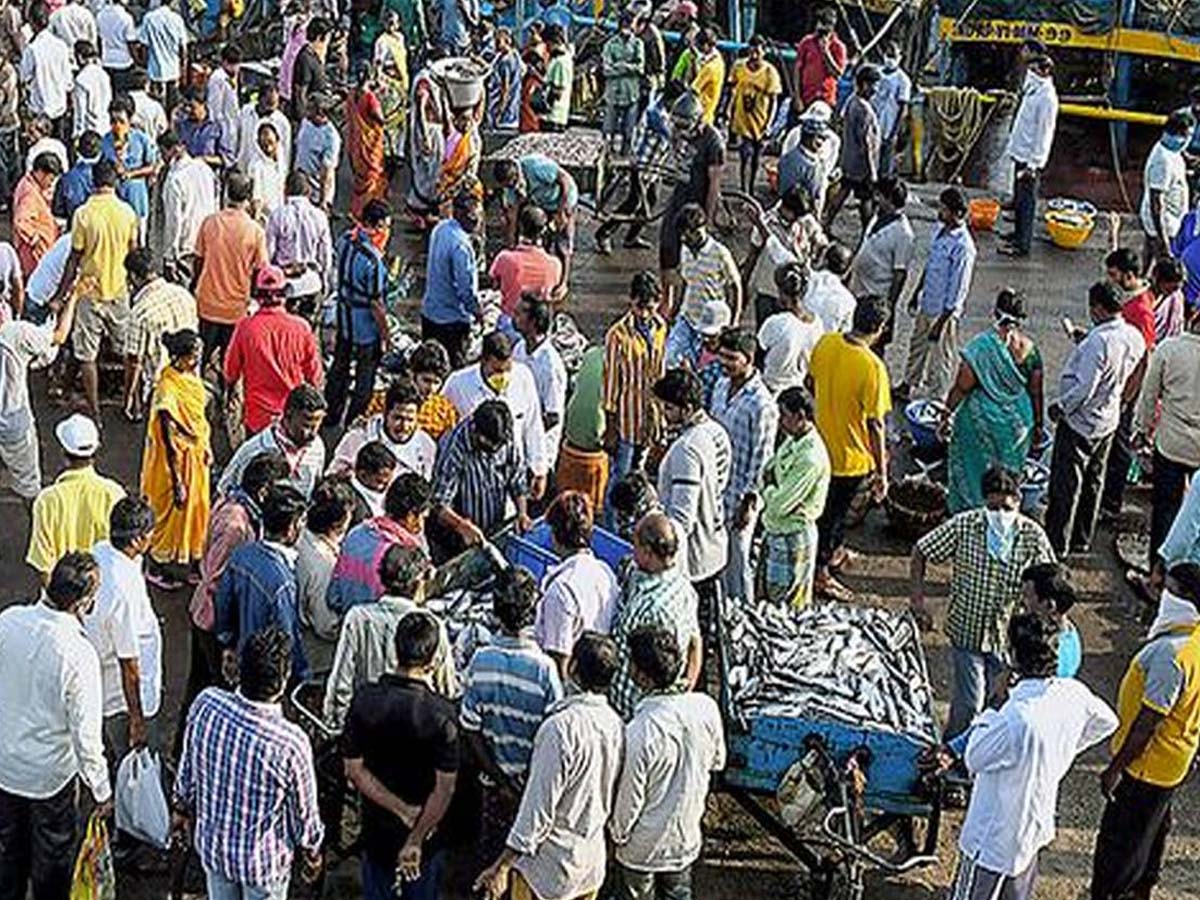 సండే స్పెష‌ల్‌:  జాత‌ర‌ను త‌ల‌పిస్తున్న విశాఖ ఫిషింగ్ హార్బ‌ర్‌…