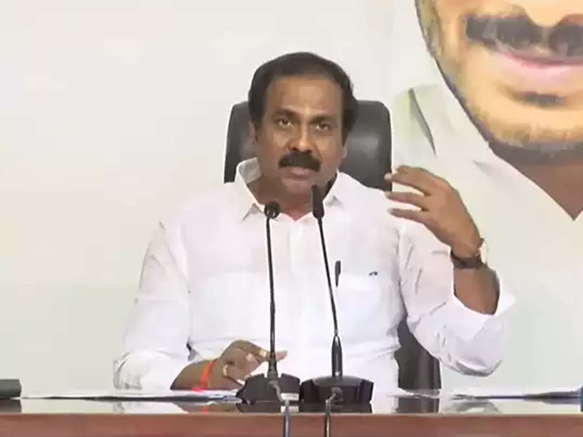 Minister Kanna Babu: పవన్ కళ్యాణ్ అప్పుడు ఎందుకు ప్రశ్నించలేదు?