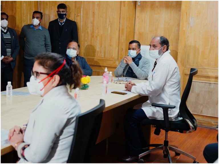 కేజ్రీవాల్ హామీల జల్లు..యువత ఆప్ బుట్టలో పడతారా?