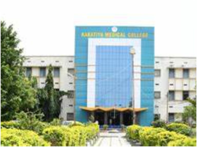 వరంగల్ కాకతీయ మెడికల్ కాలేజీని వదలని కరోనా