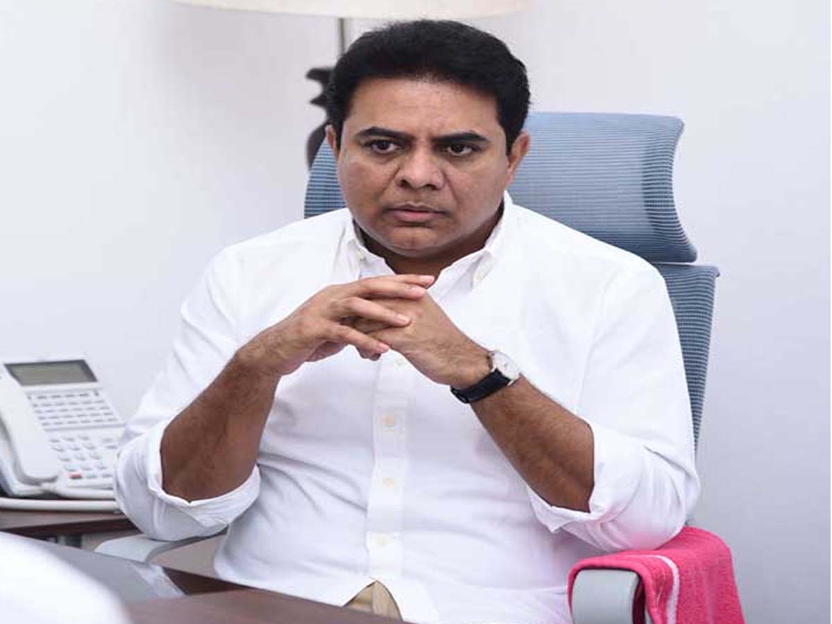 ఈజ్ ఆఫ్ డూయింగ్‌ బిజినెస్‌లో రాష్ట్రాన్ని అగ్రస్థానంలో నిలపాలి: కేటీఆర్‌