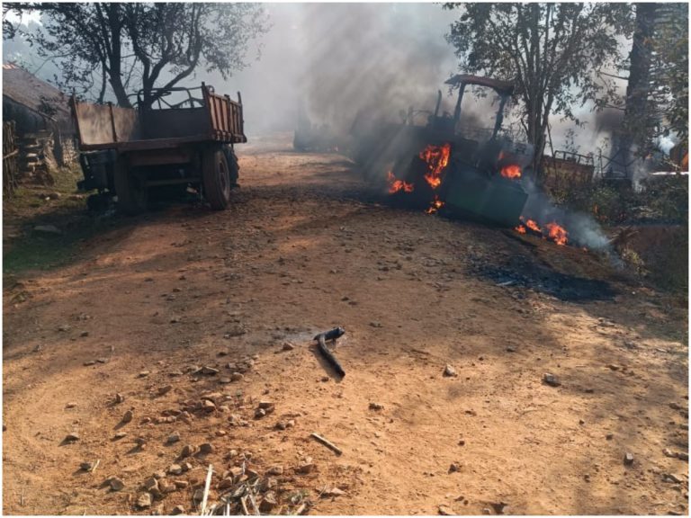 గడ్చిరోలిలో మావోయిస్టుల బీభత్సం