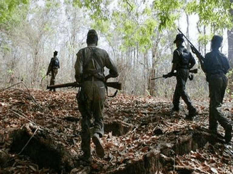 ఎన్‌కౌంటర్‌లో గాయపడ్డ జవాన్‌ను హైదరాబాద్‌కు తరలింపు