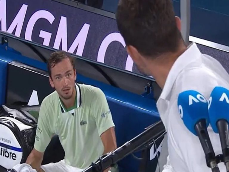 అంపైర్‌పై ఆగ్రహం.. టెన్నిస్ ఆటగాడికి భారీ జరిమానా