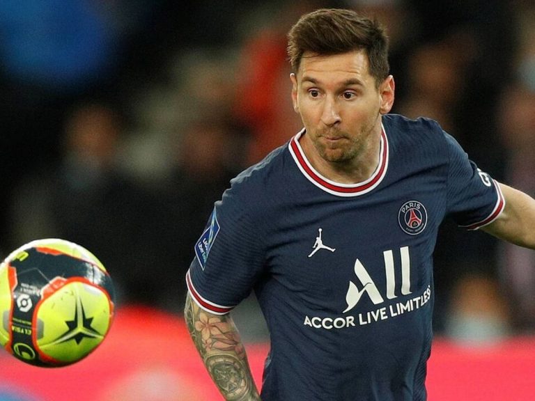 ఫుట్‌బాల్ స్టార్ ప్లేయర్ మెస్సీకి కరోనా పాజిటివ్