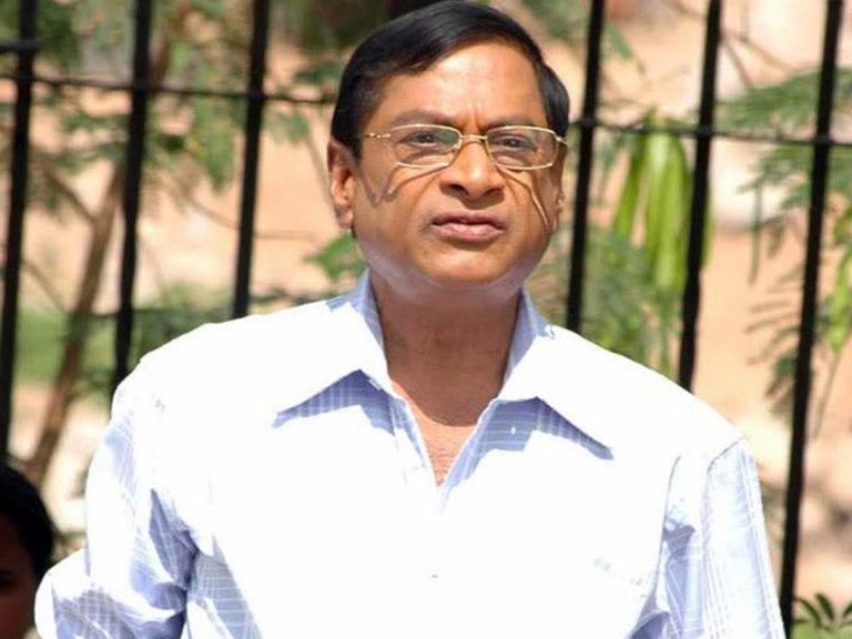 నవ్వుల చిందుల.. నారాయణ