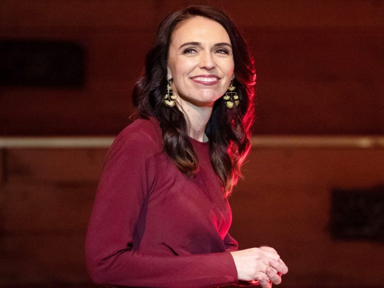 కరోనా దెబ్బకు ఏకంగా ప్రధాన మంత్రి పెళ్లి రద్దు