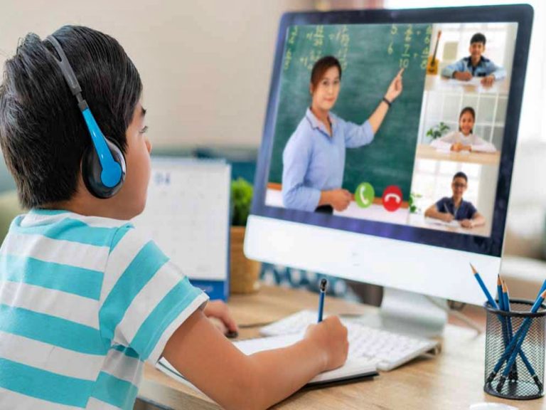 తెలంగాణలో మళ్లీ ఆన్‌లైన్ క్లాసులు..!!