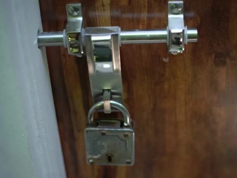 హైదరాబాద్ ప్రజలకు అలర్ట్… ఇంటికి తాళం వేసి ఊరికి వెళ్తున్నారా?