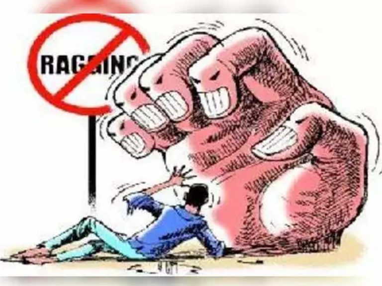 సూర్యాపేట ర్యాగింగ్‌ ఘటన.. ఆరుగురిపై యాక్షన్