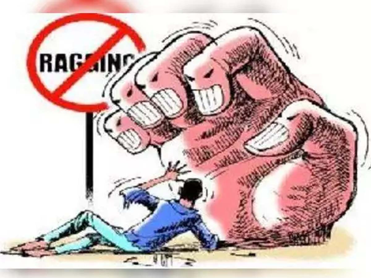 సూర్యాపేట ర్యాగింగ్‌ ఘటన.. ఆరుగురిపై యాక్షన్