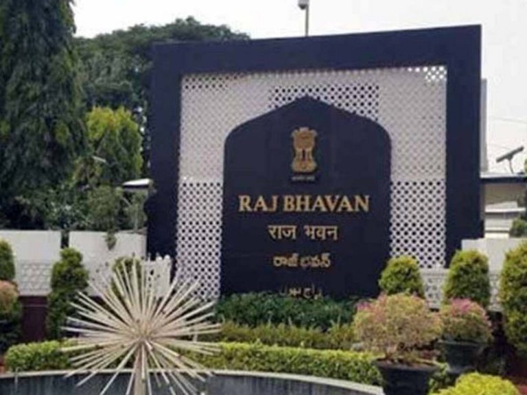 క‌రోనా ఎఫెక్ట్ : గ‌ణ‌తంత్ర వేడుక‌ల‌ వేదిక మార్పు