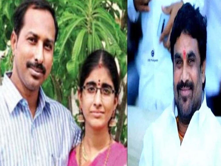 పాల్వంచ ఘటన..రామకృష్ణ తల్లి, సోదరి అరెస్టు