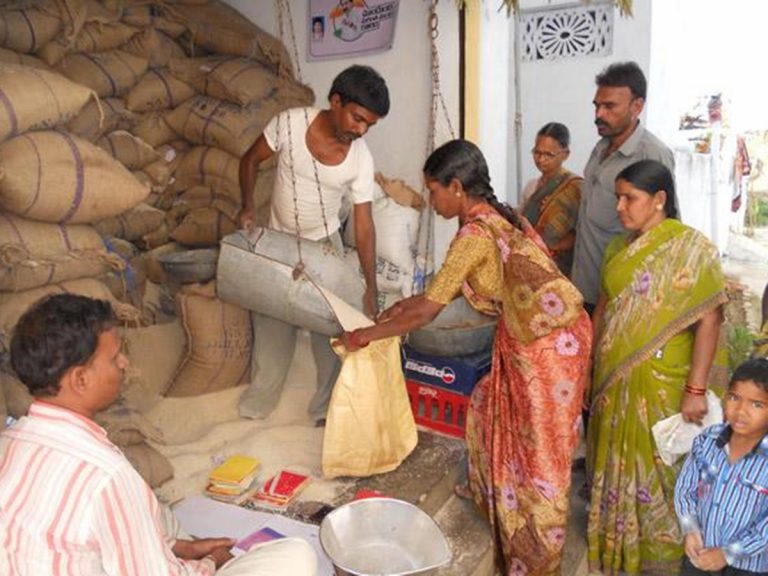 తెలంగాణలో రేపటి నుంచి రేషన్ బియ్యం పంపిణీ
