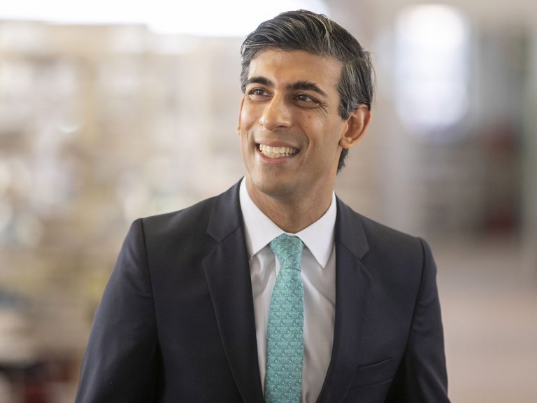 బ్రిటన్ ప్రధాని రేసులో భారతీయుడు?