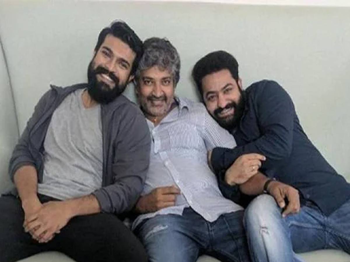 ఎక్స్ క్లూజివ్: ఎన్టీఆర్, చరణ్ పారితోషికం లొల్లి