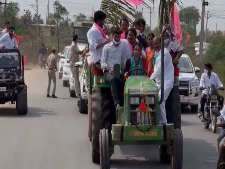 కేంద్ర ప్రభుత్వం రైతు వ్యతిరేక విధానాలను అవలంభిస్తుంది: మంత్రి నిరంజన్‌రెడ్డి