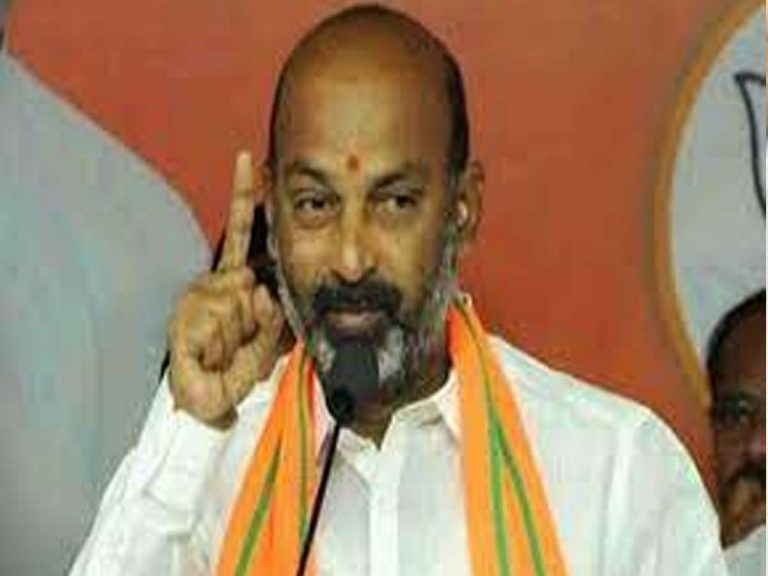 BandiSanjay: ప్రశ్నిస్తే… మతతత్వవాదులంటారా?