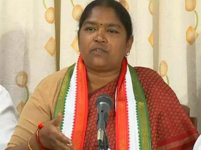 Seethakka: బీఆర్ఎస్.. బీజేపీకి బీ టీంగా ప‌నిచేస్తోంది